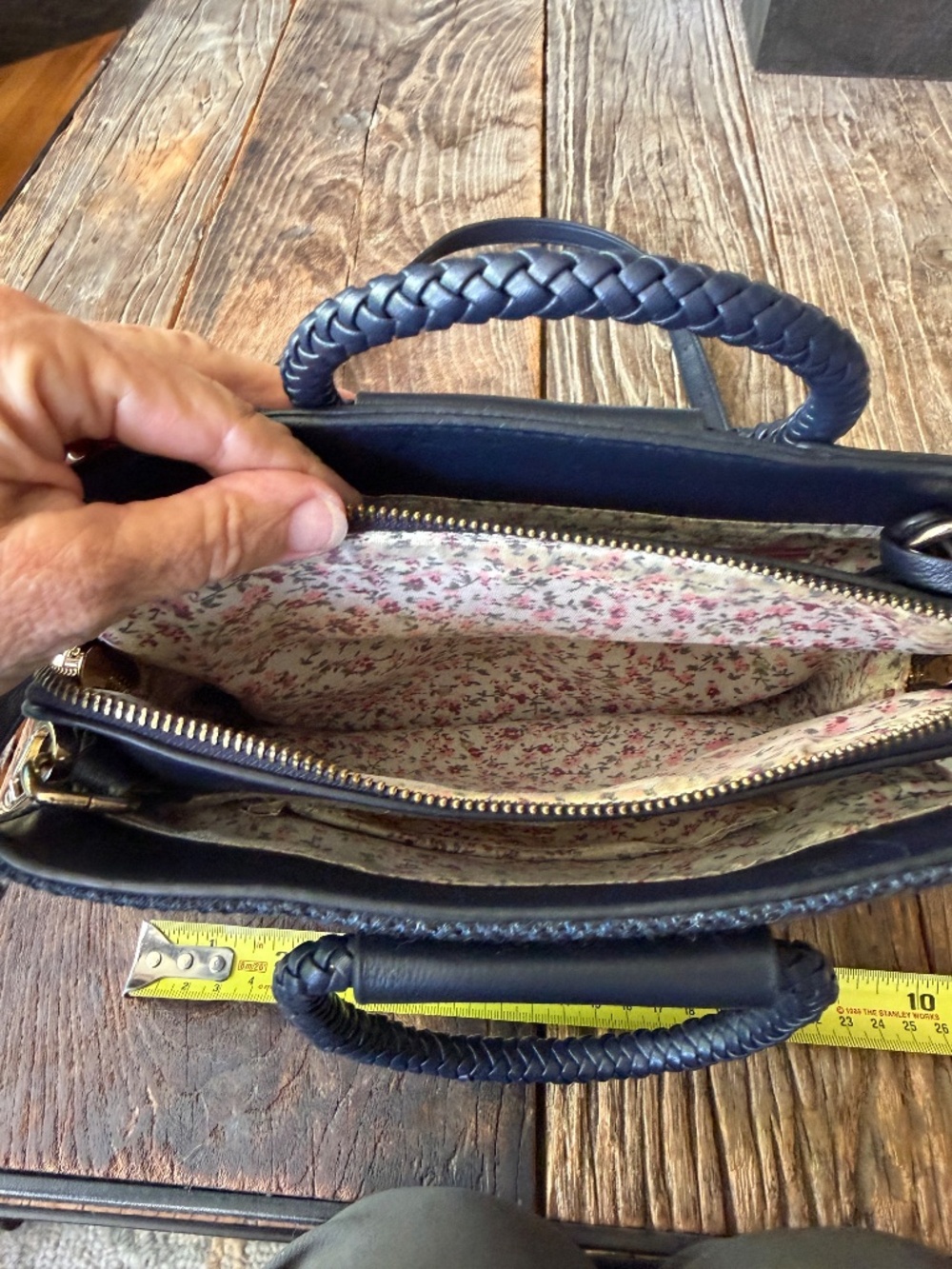 Islander The Aran Tote Crossbody Clutch Harris Tweed in Navy Herringbone - Picture 11 of 12